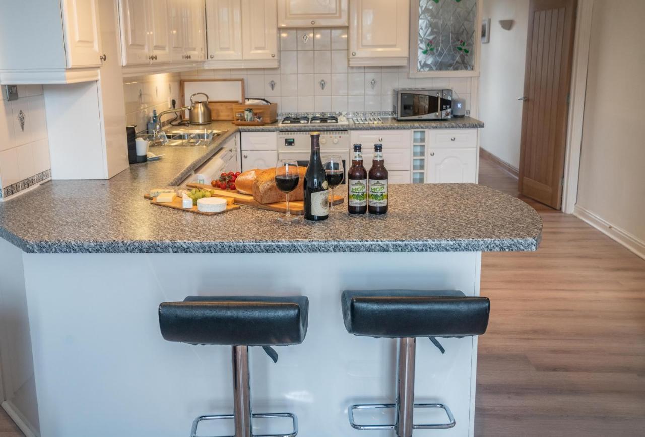 The Haven Keswick - Spacious Central Apartment Bagian luar foto